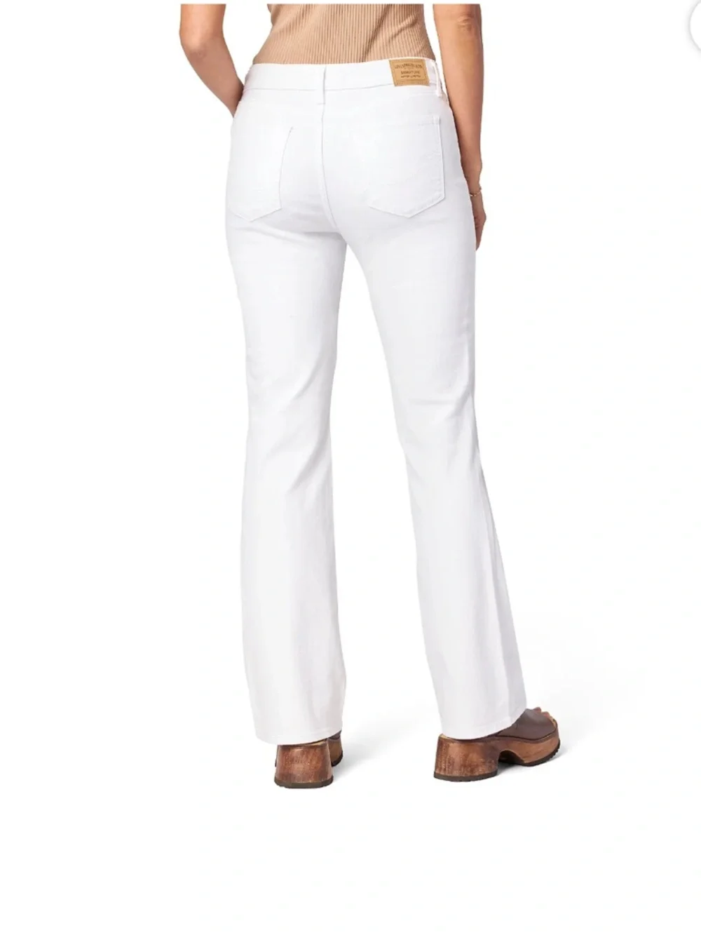 Levi's White Mid-Rise BootCut Flare Jeans - Picture 4 of 15